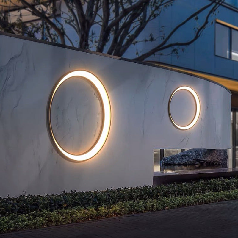 Modern Outdoor Wall Sconce