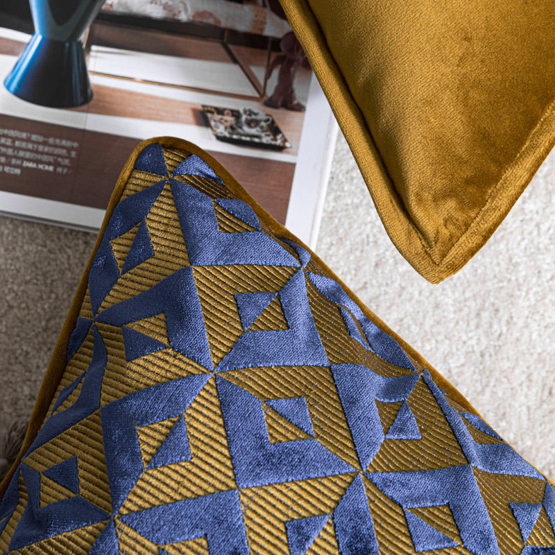 Geo Jacquard Flannel Cushion