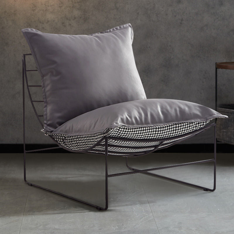 Luxe Iron Chair Modern Comfort